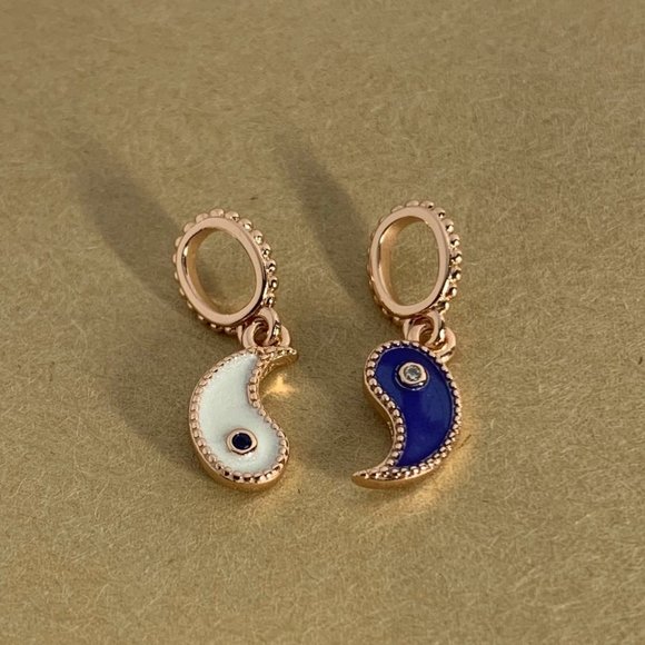 Pandora Splittable Yin & Yang Sparkling Dangle Charm - Picture 9 of 12